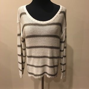 RD Style LS Sweater Size Medium